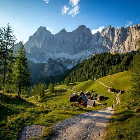 Hermann, * Ramsau am Dachstein